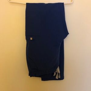 Figs winning blue S Yola bottom